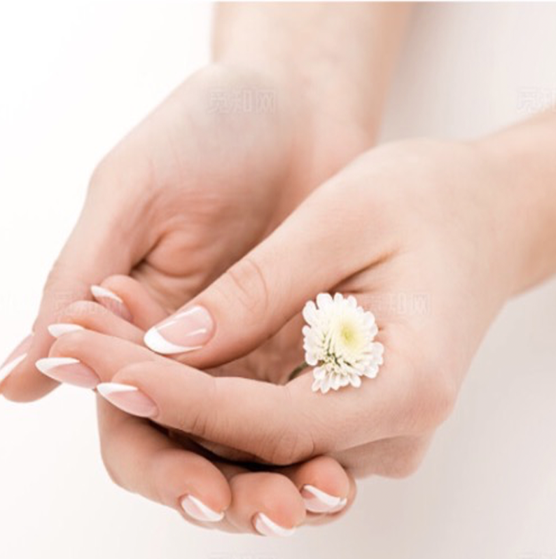 MANICURE